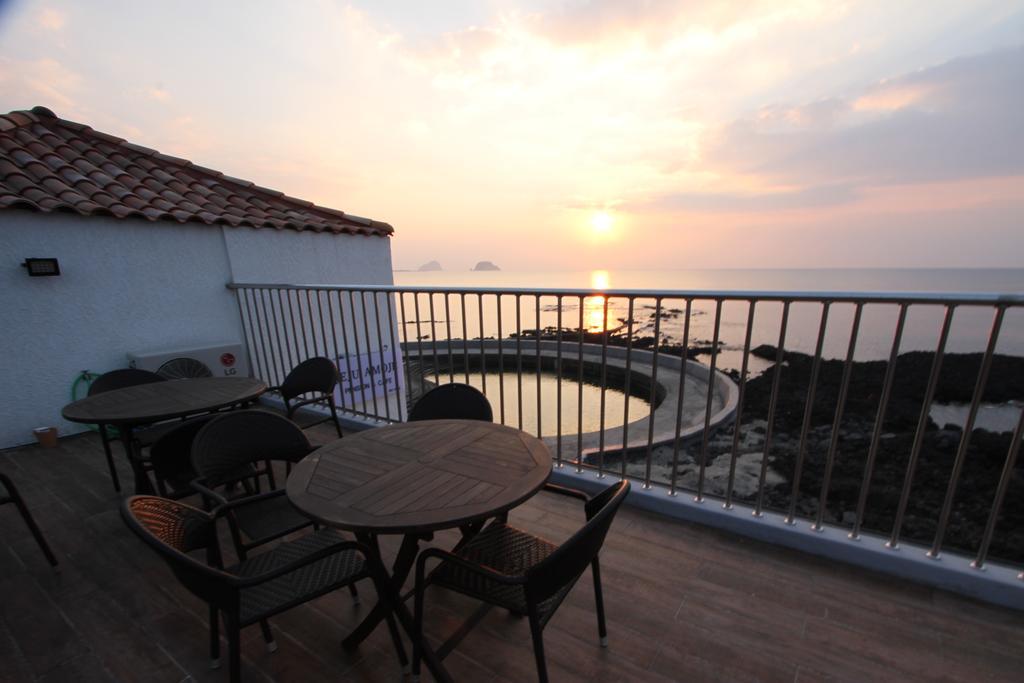 Jeju Amoje Holiday home *